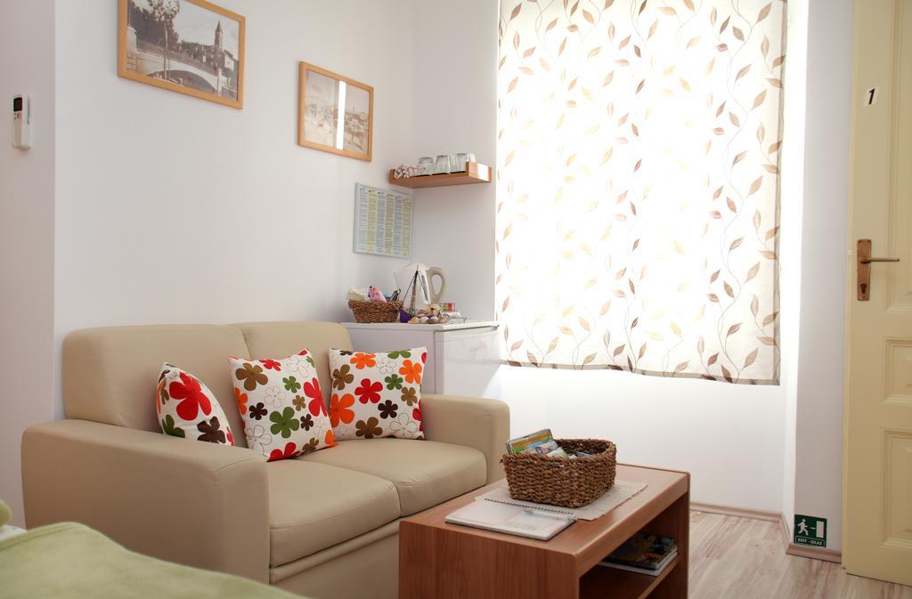 Room Mira Trogir Eksteriør bilde